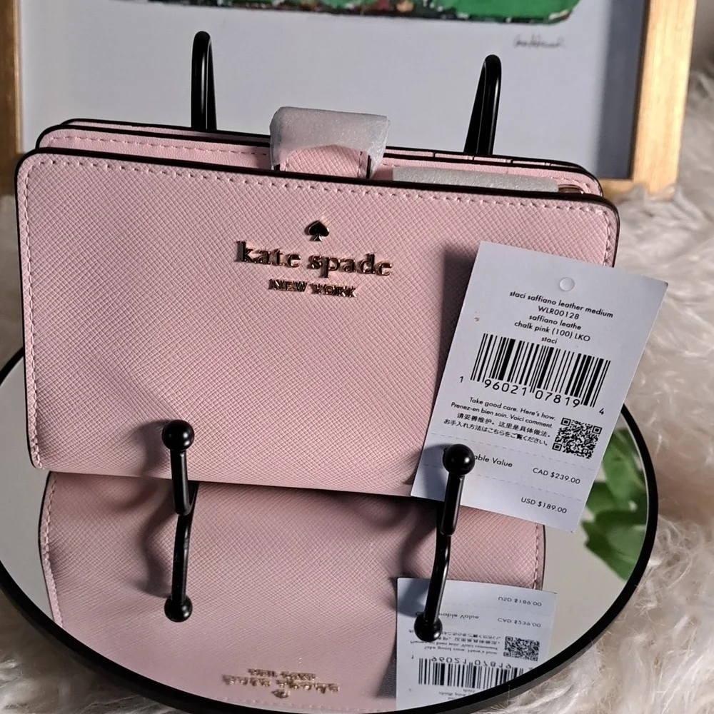 Kate Spade NWTs Staci Medium Billfold
